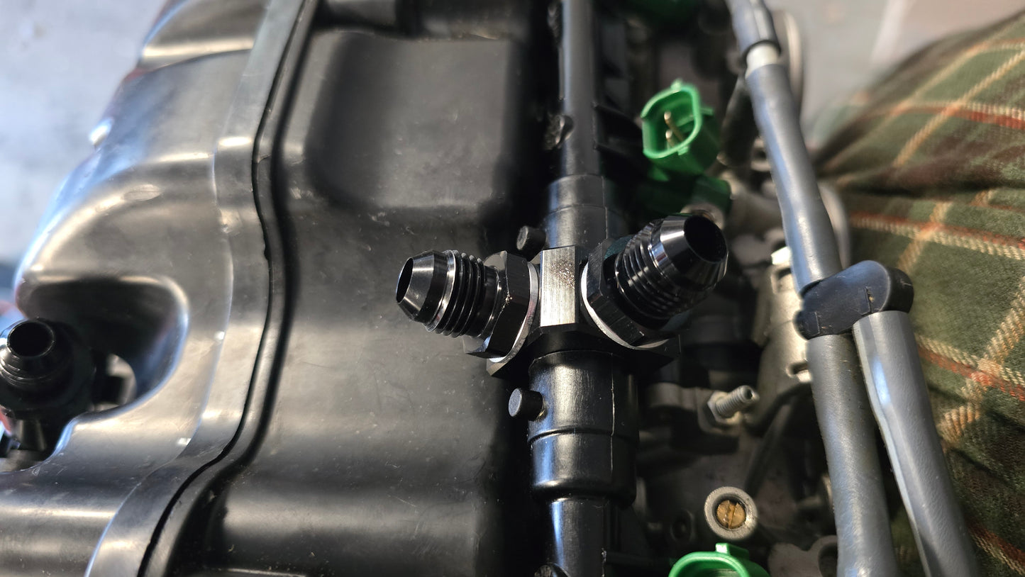 2017 GSXR 1000 Fuel Rail Tap